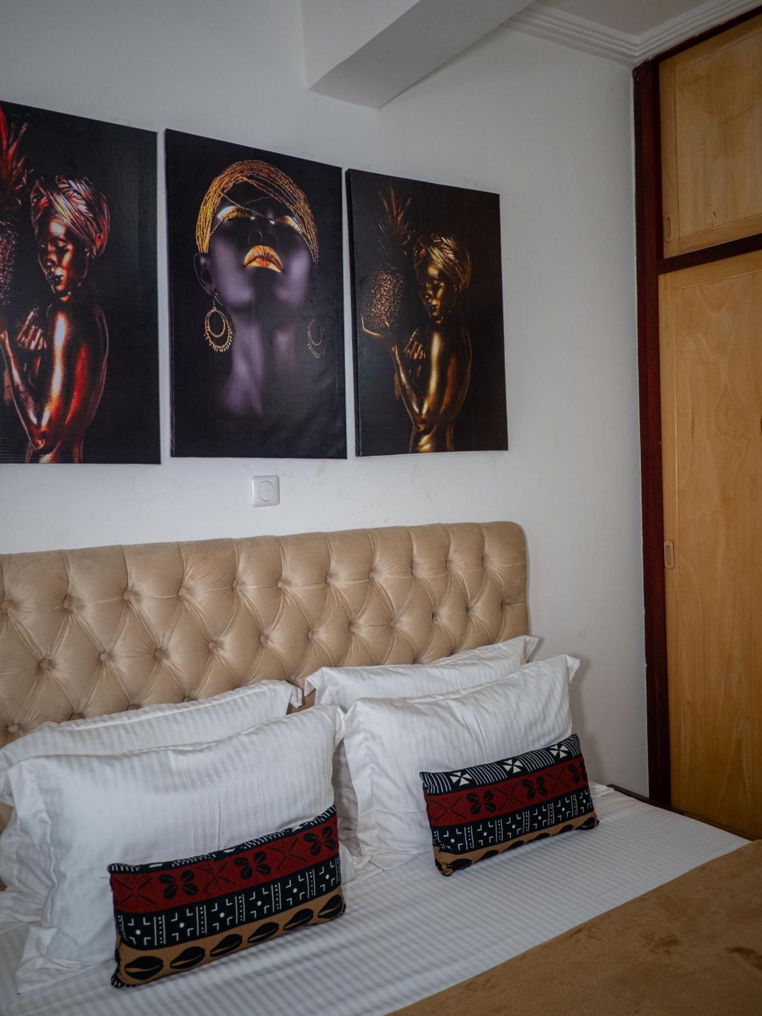 Residence Eden Park Yaoundé Екстериор снимка