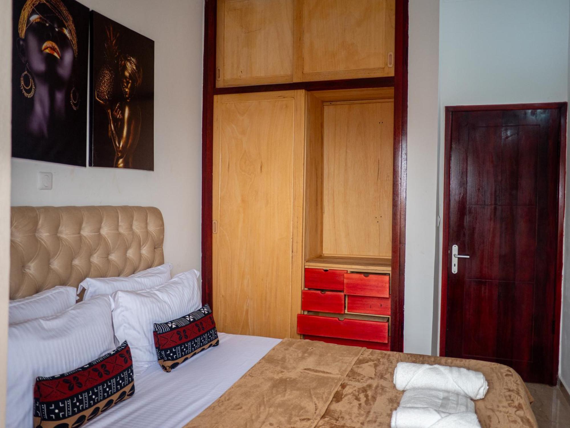 Residence Eden Park Yaoundé Екстериор снимка