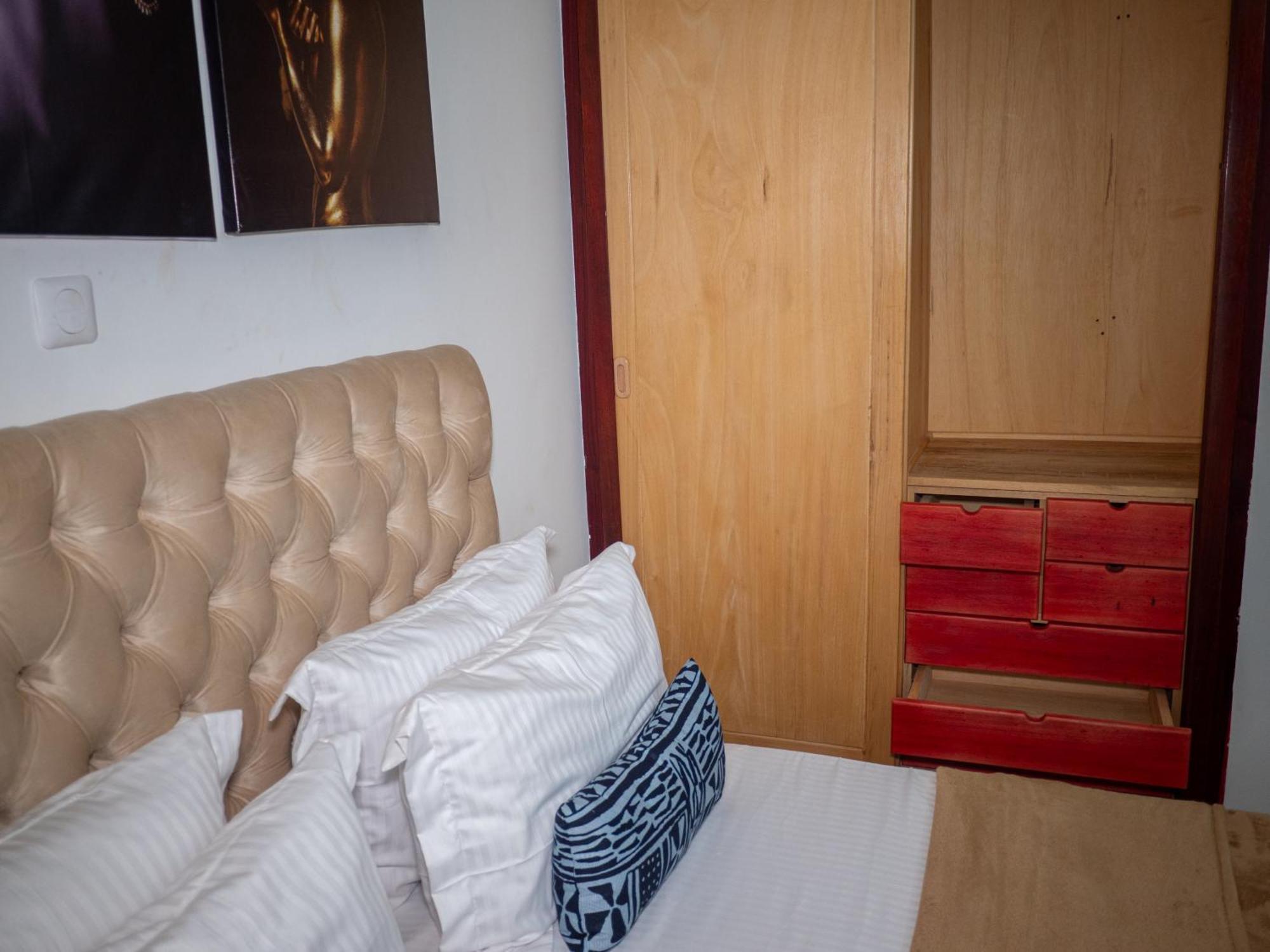 Residence Eden Park Yaoundé Екстериор снимка